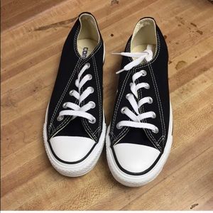 Black Low Top Converse